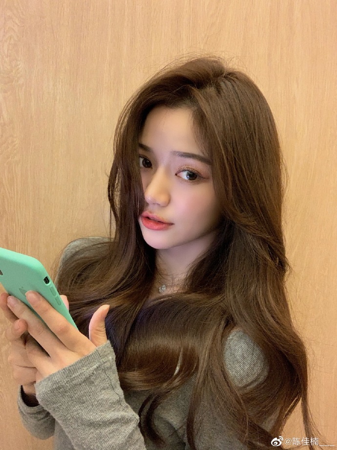 网红美女陈佳楠迷人写真美照欣赏