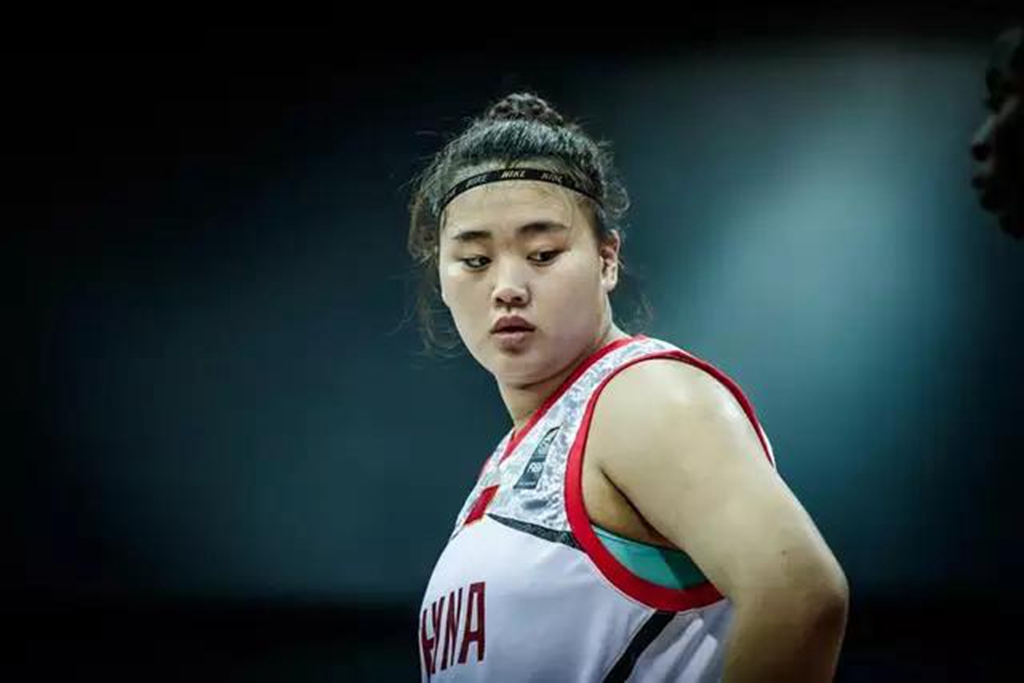 体重200斤却很灵活,国际赛场证明自己|刘禹彤|女篮|中国女篮_新浪新闻