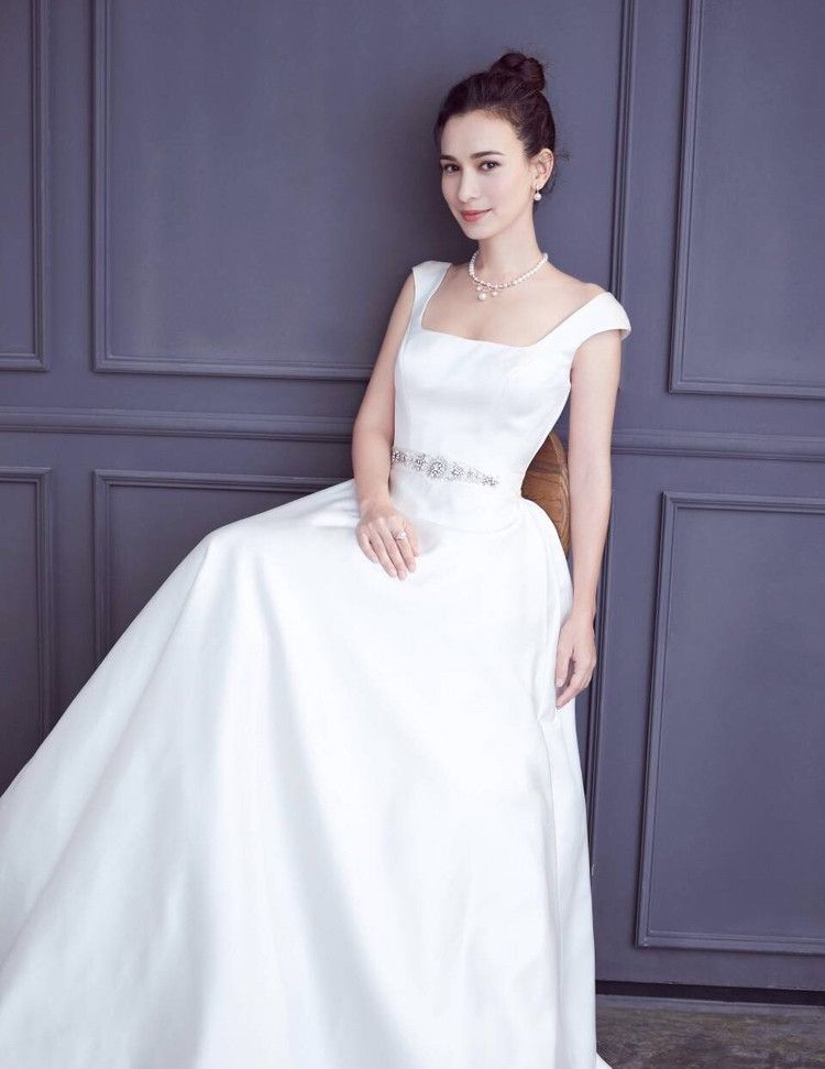 韩庚的女朋友李茶的姑妈中美混血卢靖姗看不腻