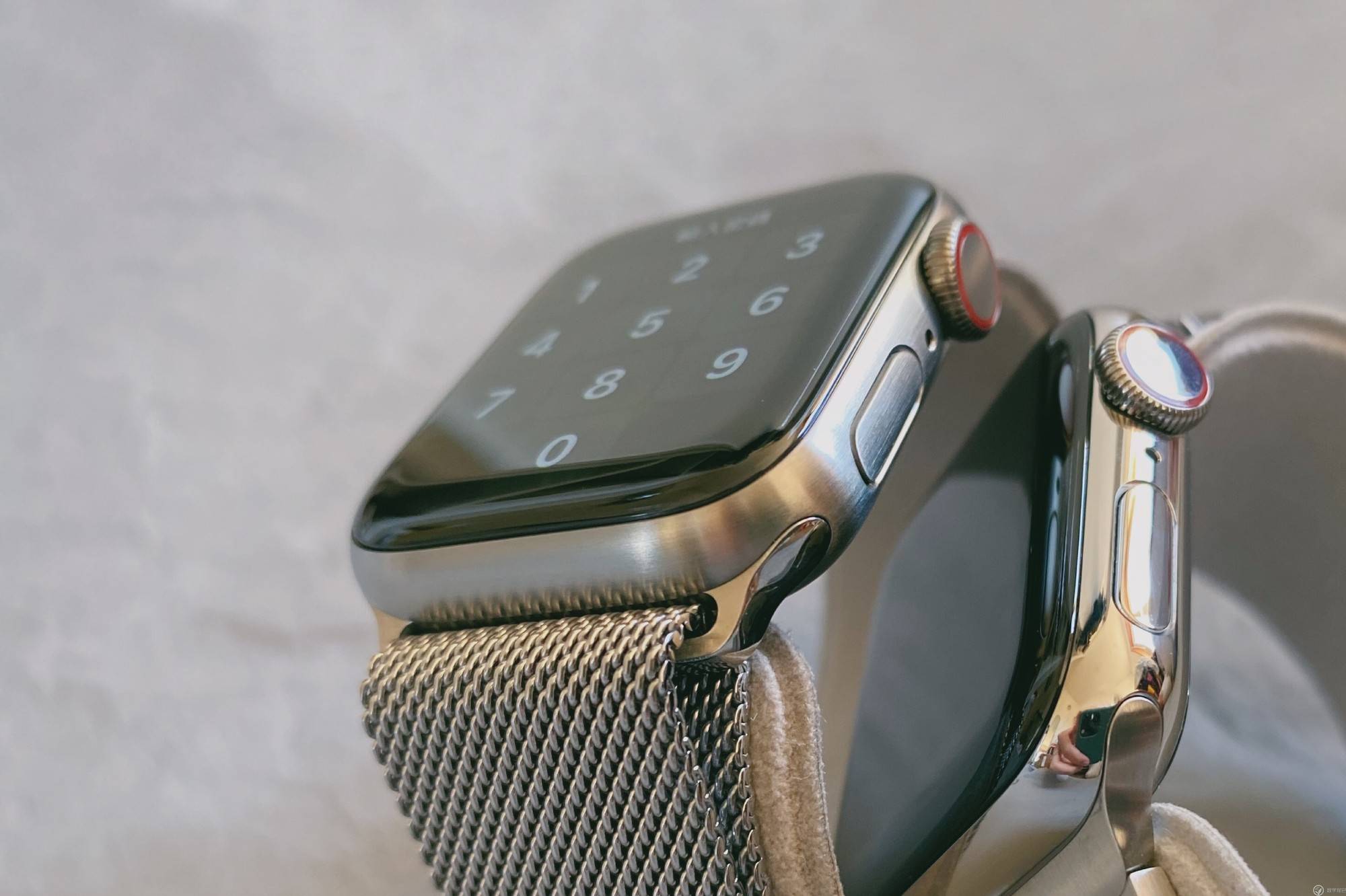 钛金apple watch edition s5 开箱 & 搭配图赏__财经头条