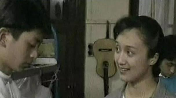 《十六岁的花季》的童老师如今怎么总演奇葩大妈了?