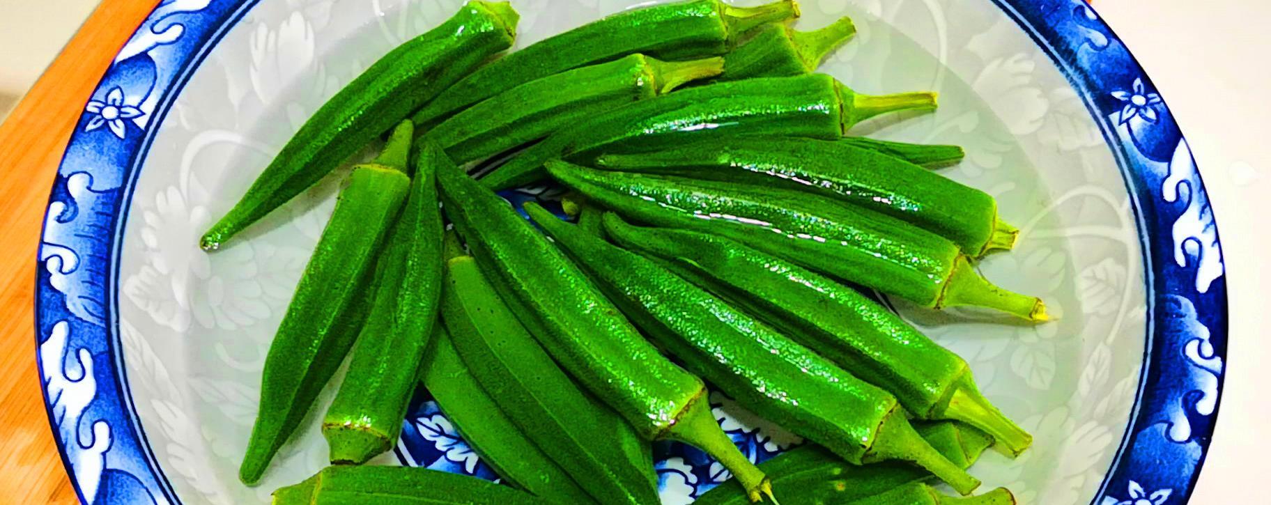 秋天要多吃秋葵,加花生米简单一做,没想到这么好吃,给肉都不换