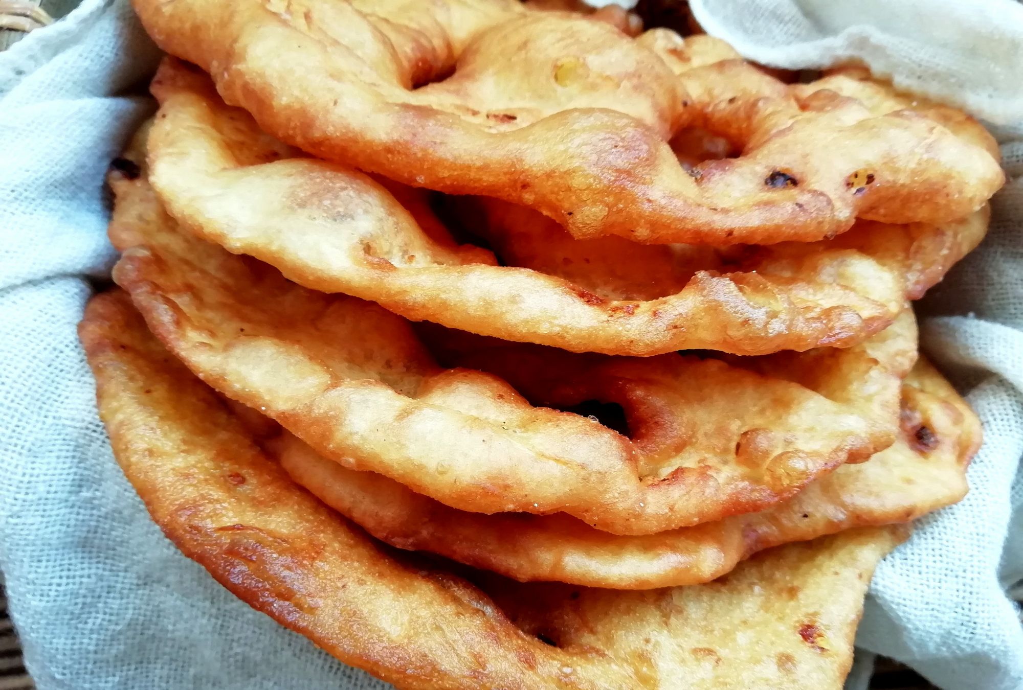 油炸饼这样做,省时省力,松软酥脆,颜色更漂亮!_高清图集_新浪网