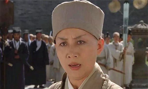 5个“灭绝师太”,94版师太是童年阴影,图五是“最美灭绝师太”