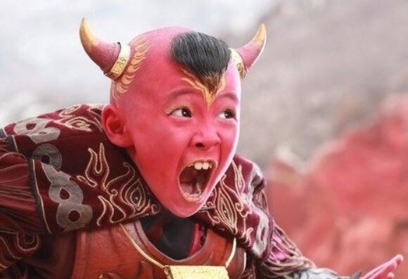 赵欣培饰演的红孩儿,可以说是经典中的经典,剧中的他,穿着红色的小