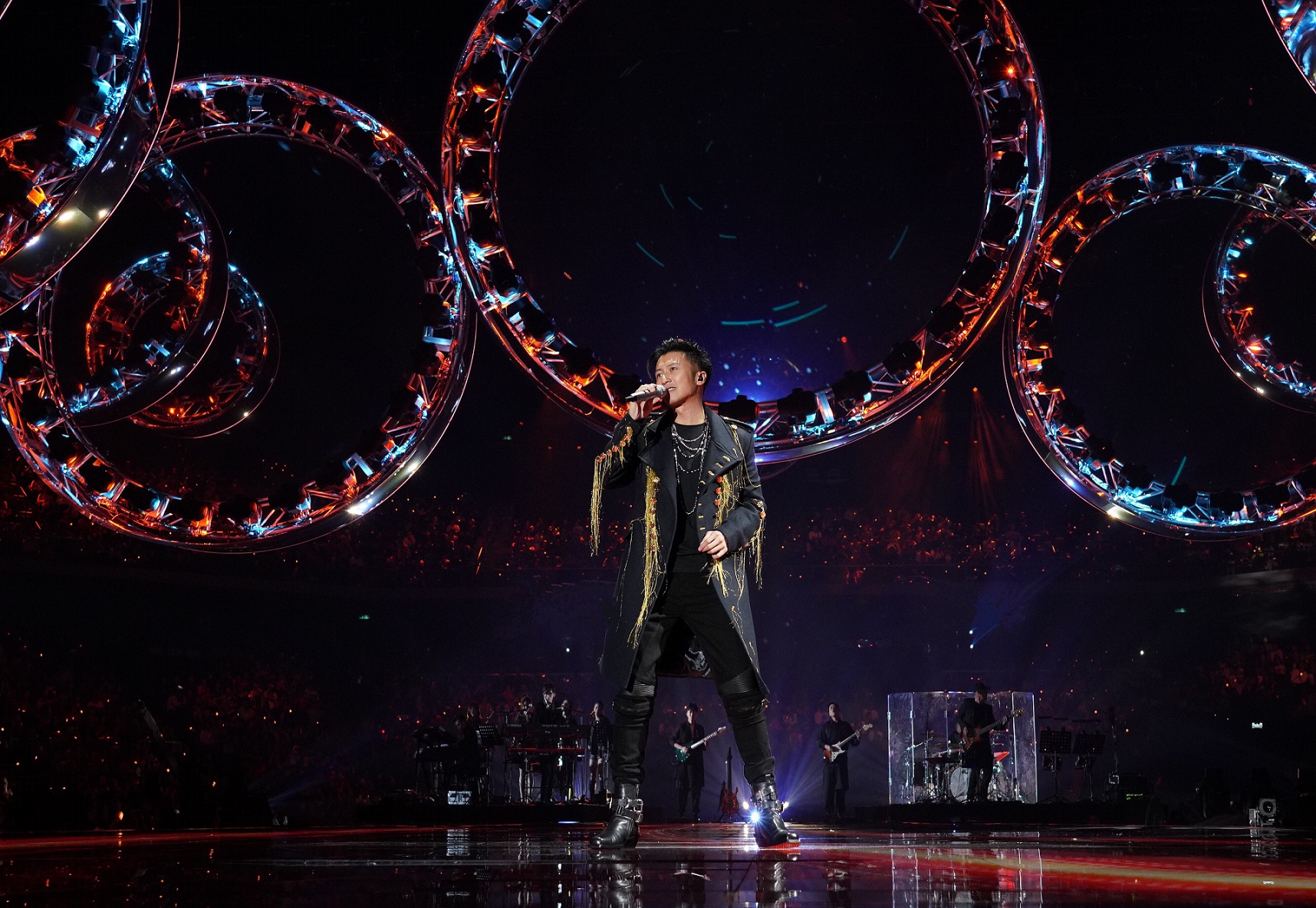 谢霆锋江苏卫视跨年演唱会 改编版《谢谢你的爱2019》燃爆全场