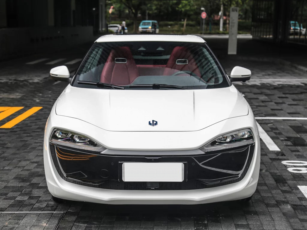 零跑汽车成立于2015年12月,由大华股份及其主要创始人投资,是首家从it