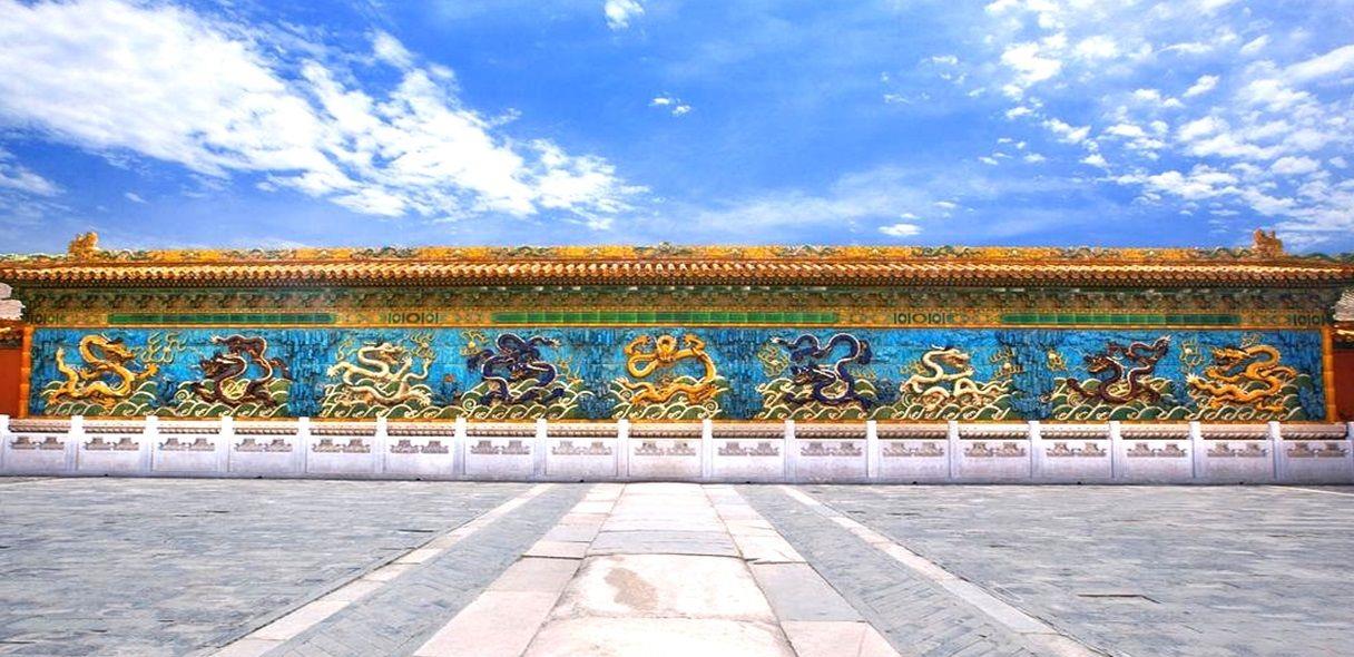 故宫九龙壁藏着什么秘密200年后才发现玄机怎么回事