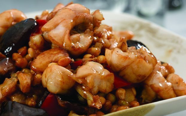 1/ 6黄豆焖田鸡:黄豆油炸后泡水.