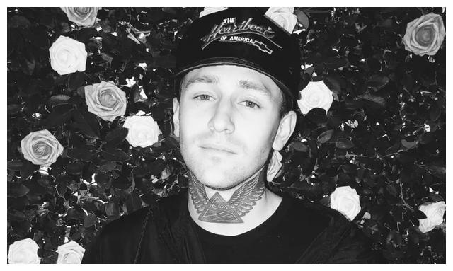 这是一个梦想成真的时代,arizona zervas获得千万美元唱片合约