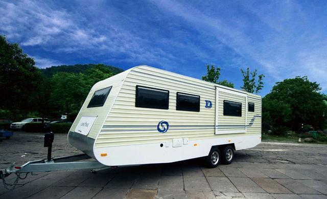 拖挂房车网房车介绍之隆翠r21