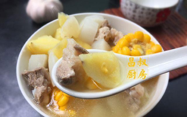 妈妈煲汤从不放鸡精,简单配方鲜味无比,喝上两大碗都不嫌多!