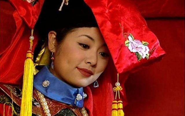 老佛爷逼迫五阿哥娶了温柔可人的知画.