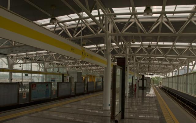 解读北京地铁13号线的北苑北站:南北两侧都已建成,站点位置较偏