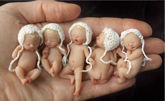 直击:只有三厘米长的"小婴儿",捧在手心里可爱到爆!|婴儿|手心|模型_