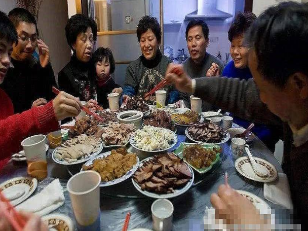 日本人聚餐中国人聚餐印度人聚餐网友差距怎么这么大