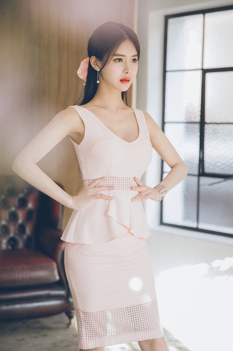 贤淑柔美,优雅文静!