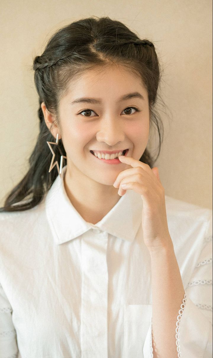 90后中国内地女演员张雪迎