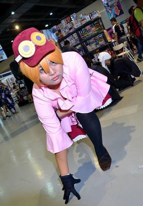 海贼王cos,网友:蕾玖,先把脚上的数字粘好,再继续拍好吗?