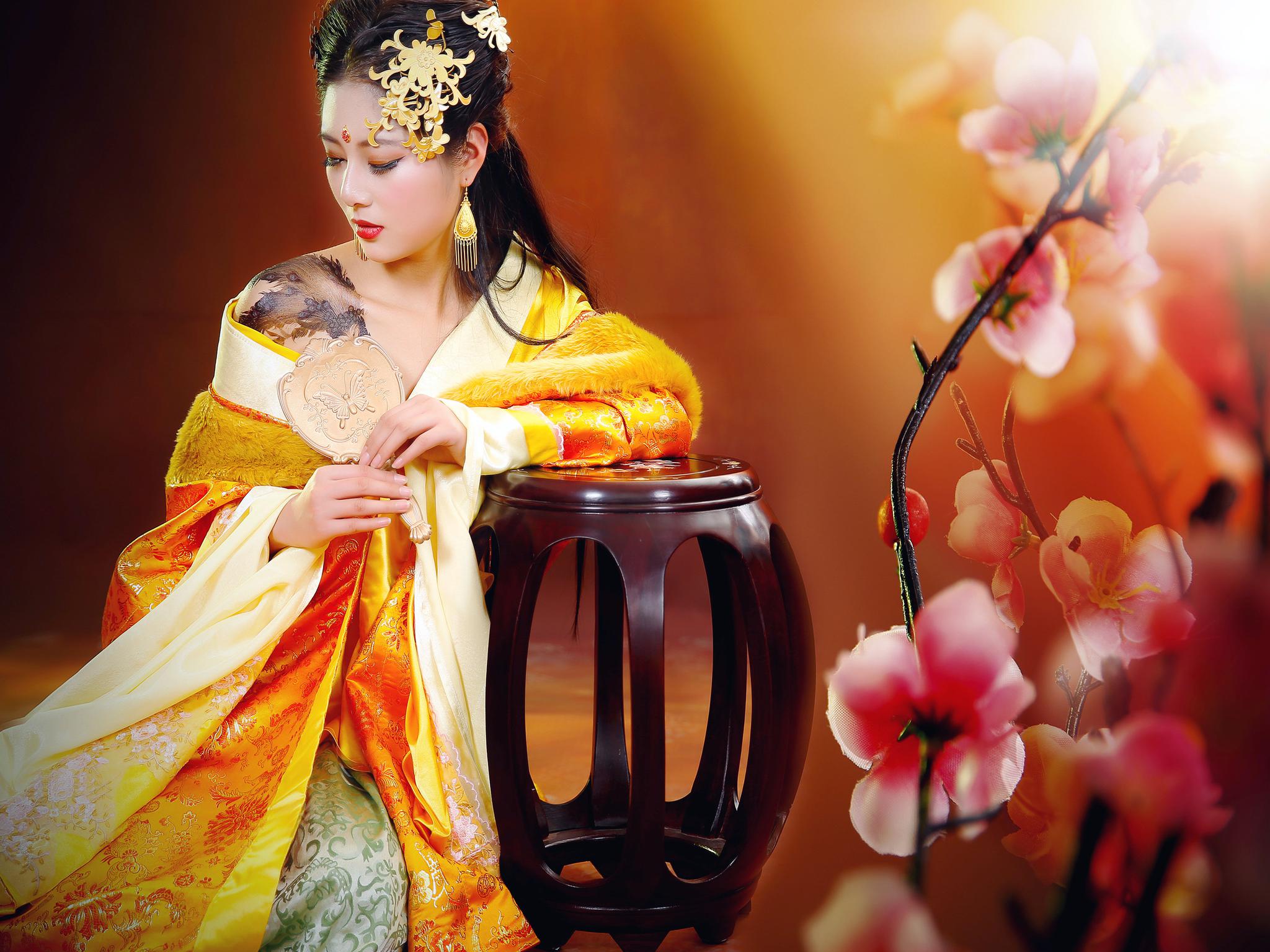 人像摄影(靓丽的古韵装美女姑娘)人像摄影(靓丽的古韵装美女姑娘)