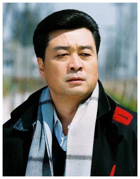 66岁老戏骨陈逸恒,从tvb配音起步,如今已是"省长专业户"