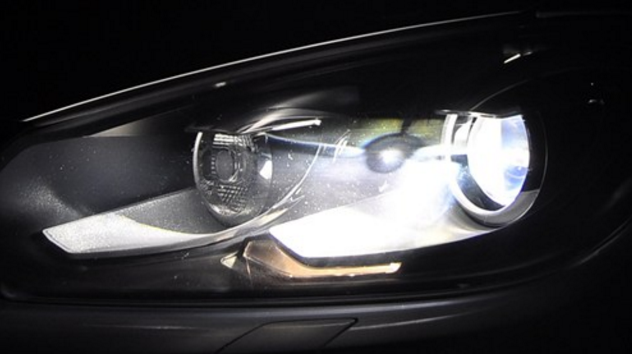 真不知道,柯迪亚克自动大灯高度手动能调