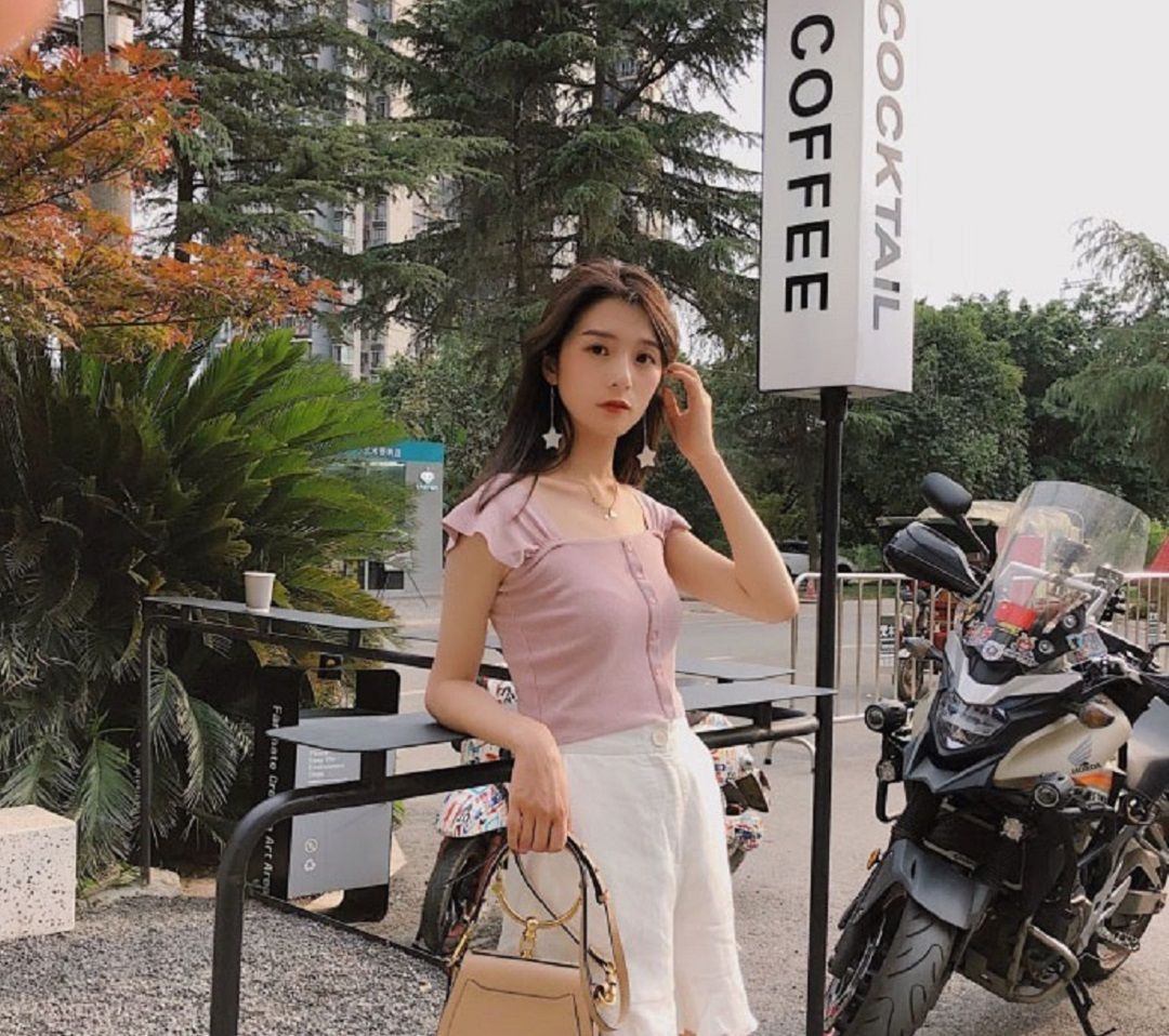 微博美女梁夹心,气质女神,天生丽质,女神小姐姐精选合辑30张