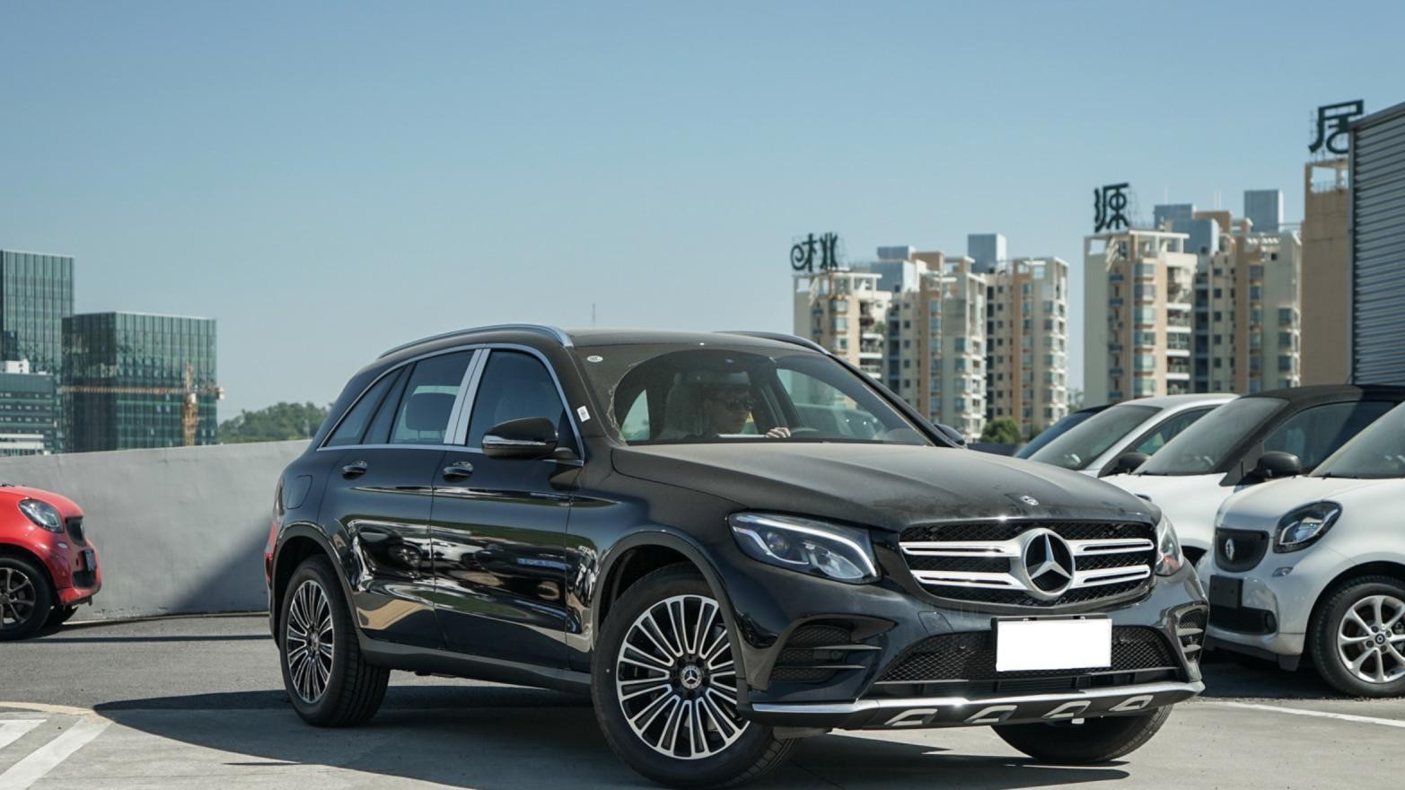 最成功的改款,曾被奥迪q5疯狂碾压,如今月销13935辆,重回巅峰|奔驰