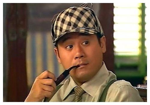 他拥有亿万家产,却跑20多年的老套,不愧是圈内隐形富豪