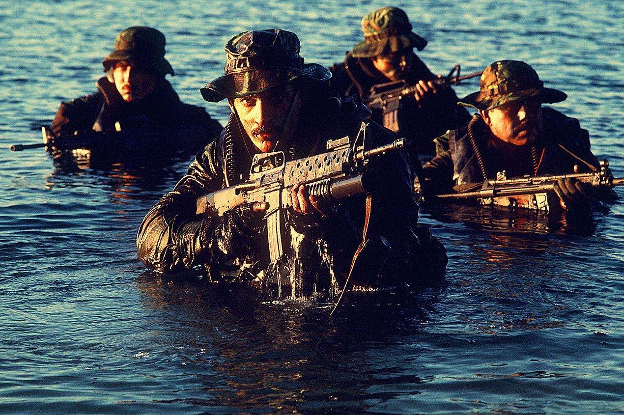 美军海豹突击队到底牛在哪里?和我国特种兵相比又有哪些差距呢?