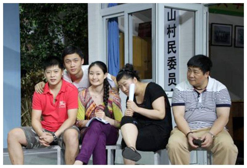 《乡村爱情12》谢广坤全家福曝光,13年的时光,成全了谁,毁了谁