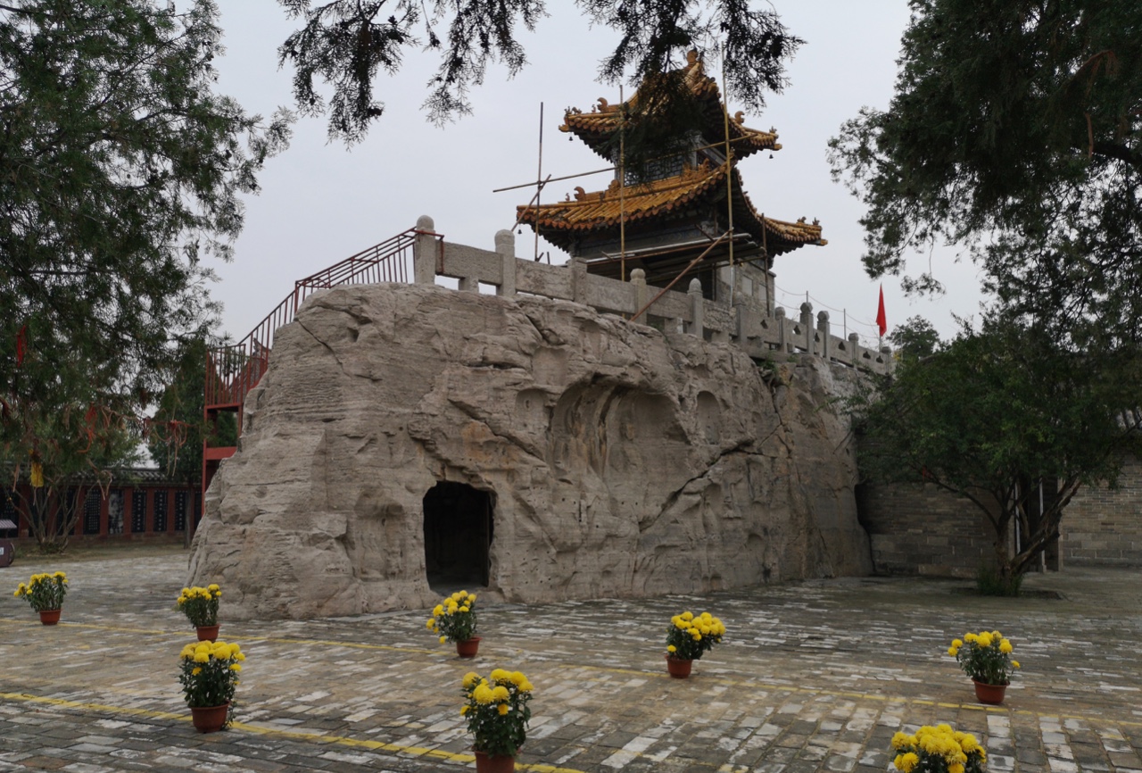 卫水有浮丘 灵石千佛显-浮丘山千佛寺石窟