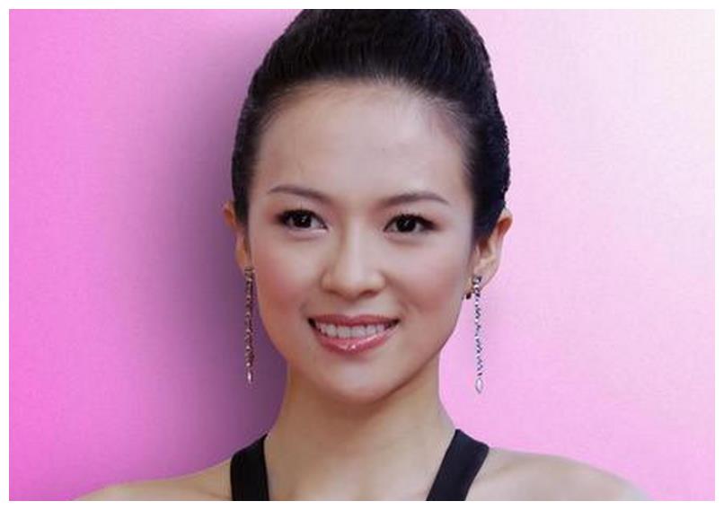 因此在许多的外国人眼中,章子怡也是最美丽的中国女明星