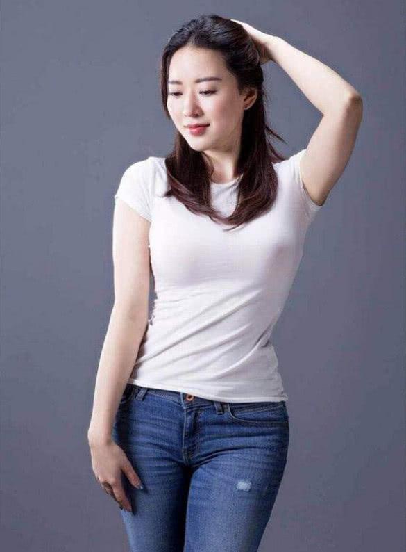 因刘强东被关注,今入驻抖音再度走红,31岁海外