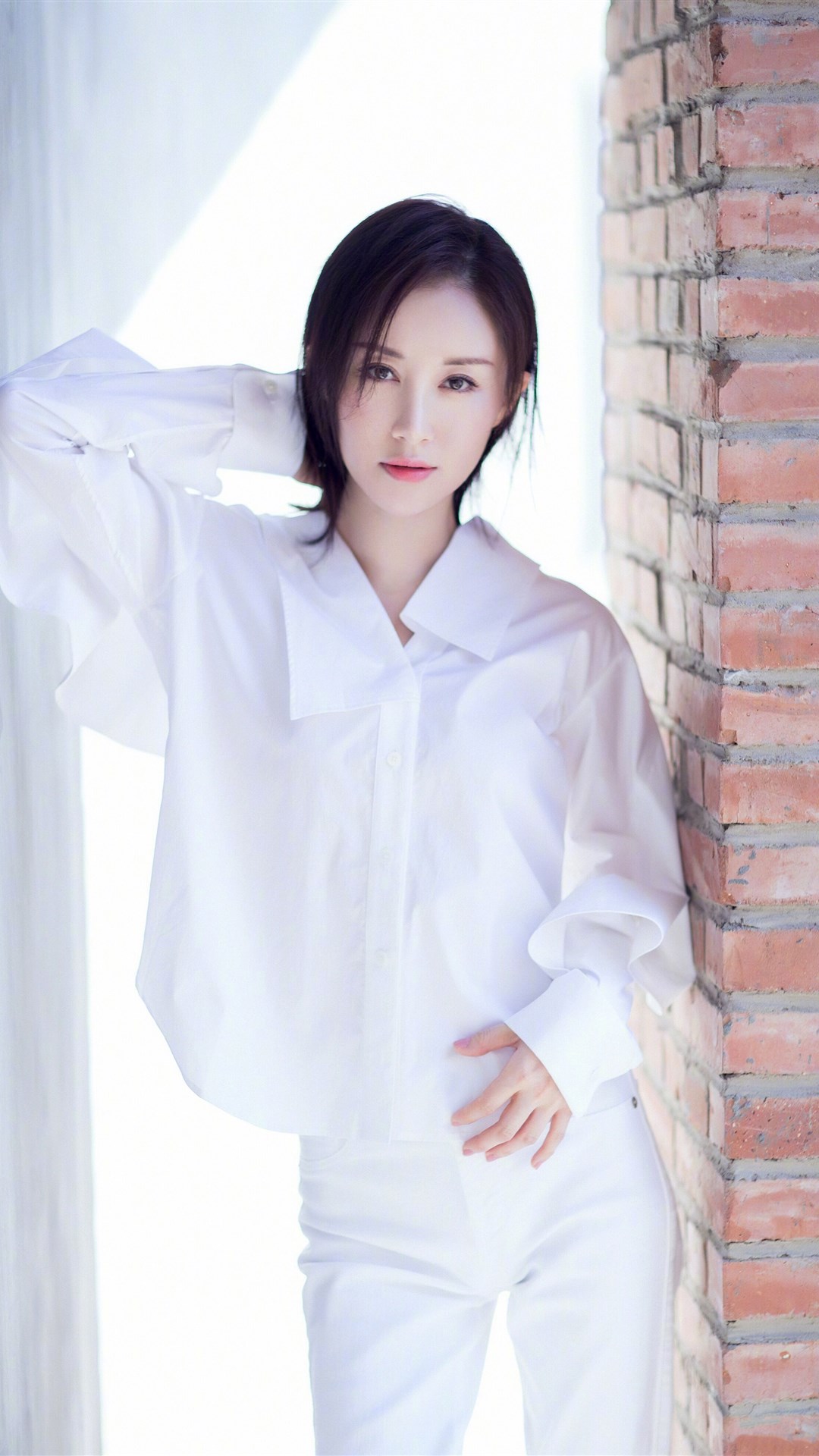 白净优雅的女星舒畅清新唯美到纤尘不染的美女写真