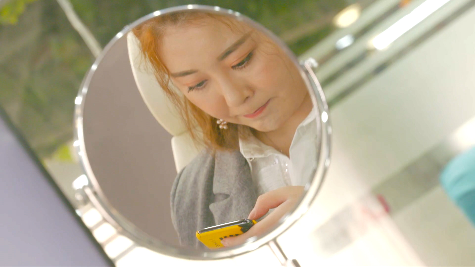 的工作"口红姐"每天都要持续十几个小时,而这就是一名主播星探的日常