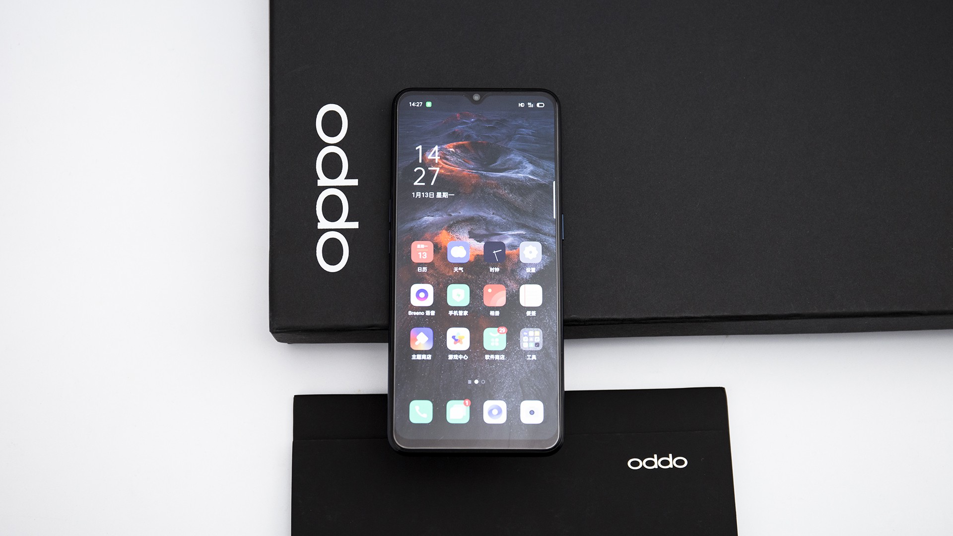 首发天玑1000l,金属流动彰显品质 oppo reno3月夜黑图赏