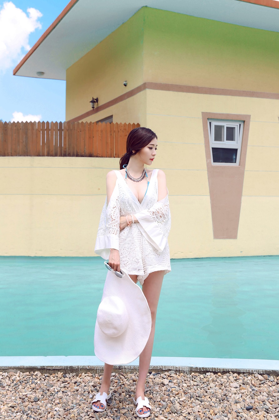 美丽的夏天,漂亮泳衣才完美!