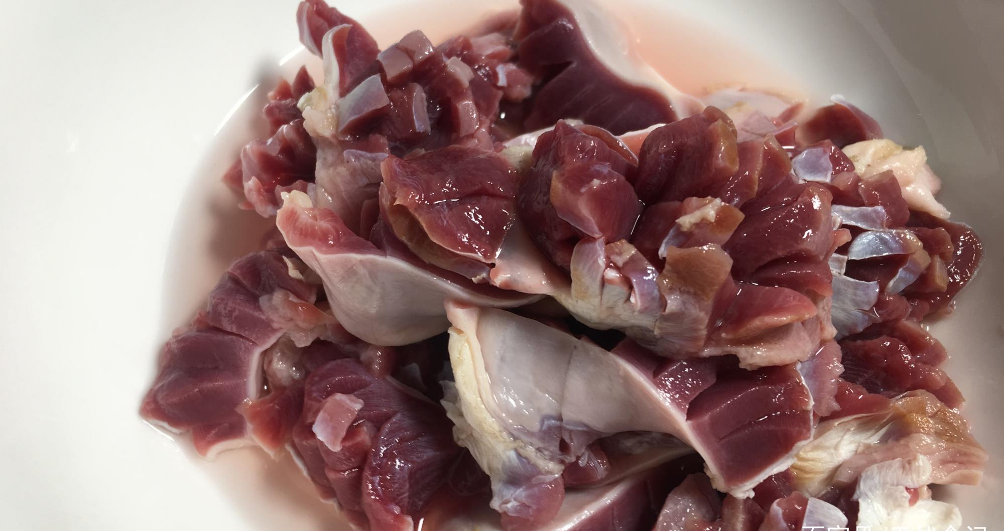 四种辣椒爆炒鸭胗,太香了真下饭,辣的过瘾!酸的开胃!