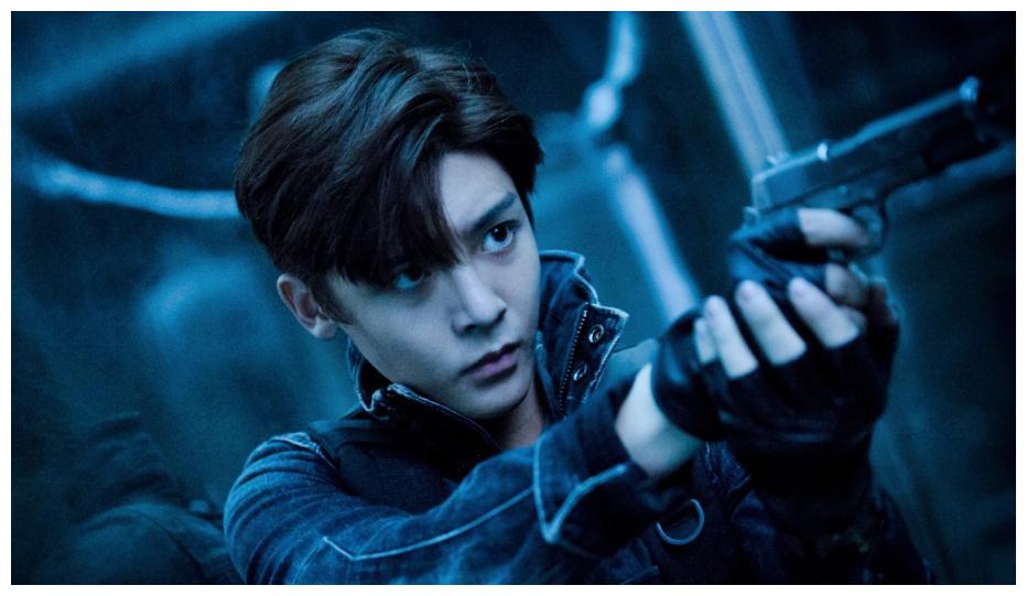 最近由侯明昊,成毅,张博宇,李曼主演的《盗墓笔记》第二季"怒海潜沙