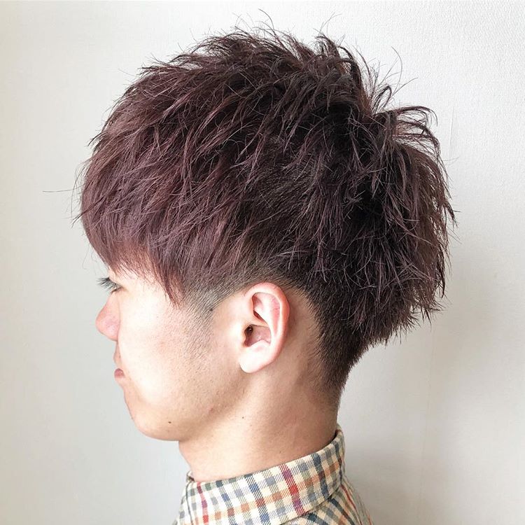 男生烫发卷发发型让男人变的时尚起来