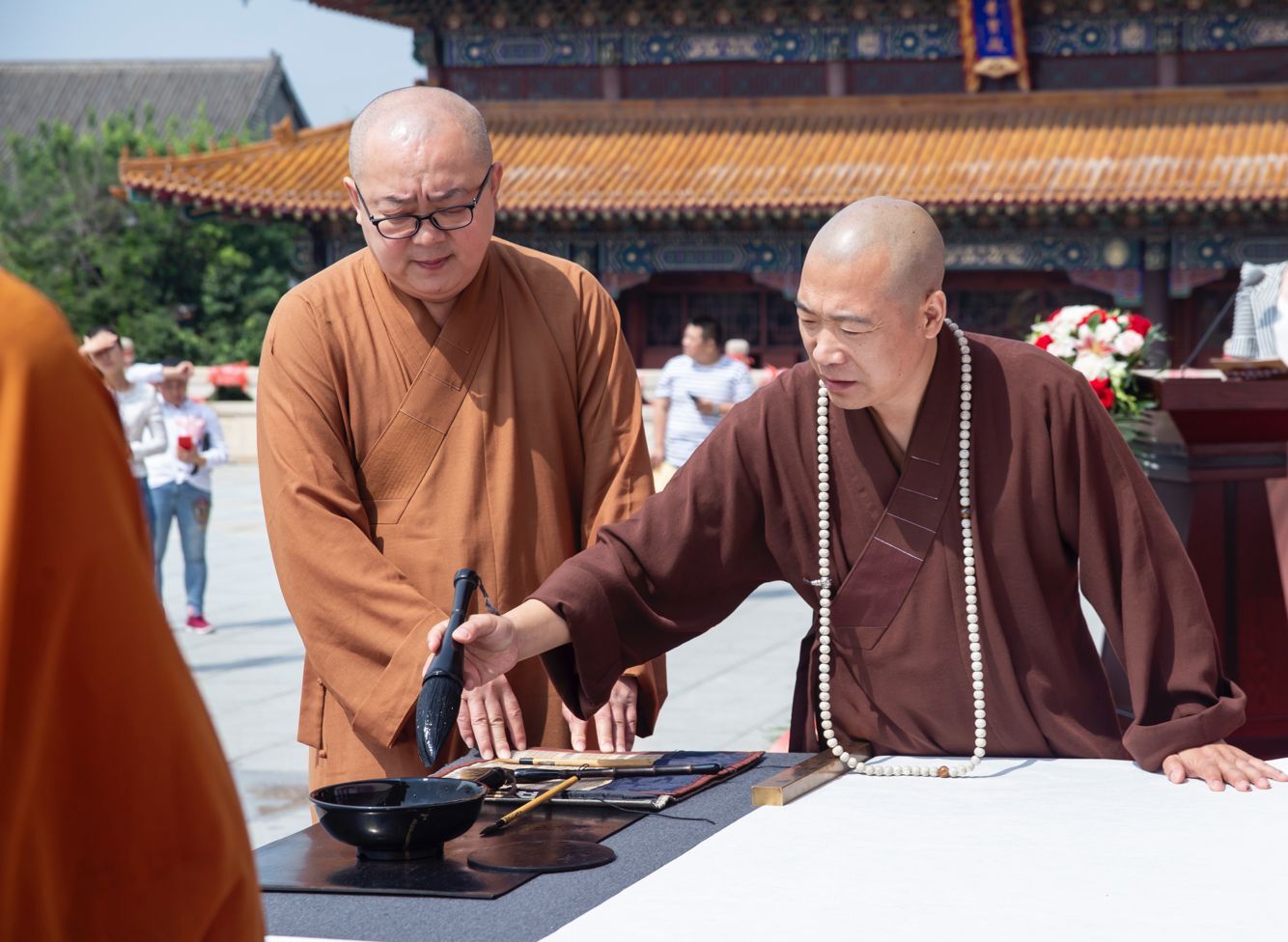 长春万寿寺大雄宝殿铜瓦募捐启动仪式圆满举行__财经头条