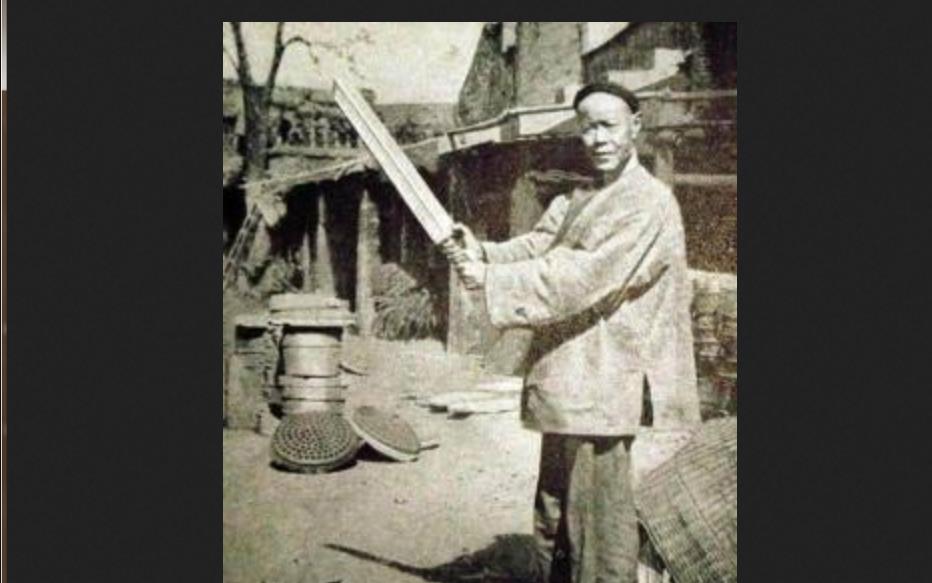 清朝的侩子手多赚钱,一个侩子手告老还乡后,直接成为家乡首富|刽子手|犯人|首富_新浪新闻