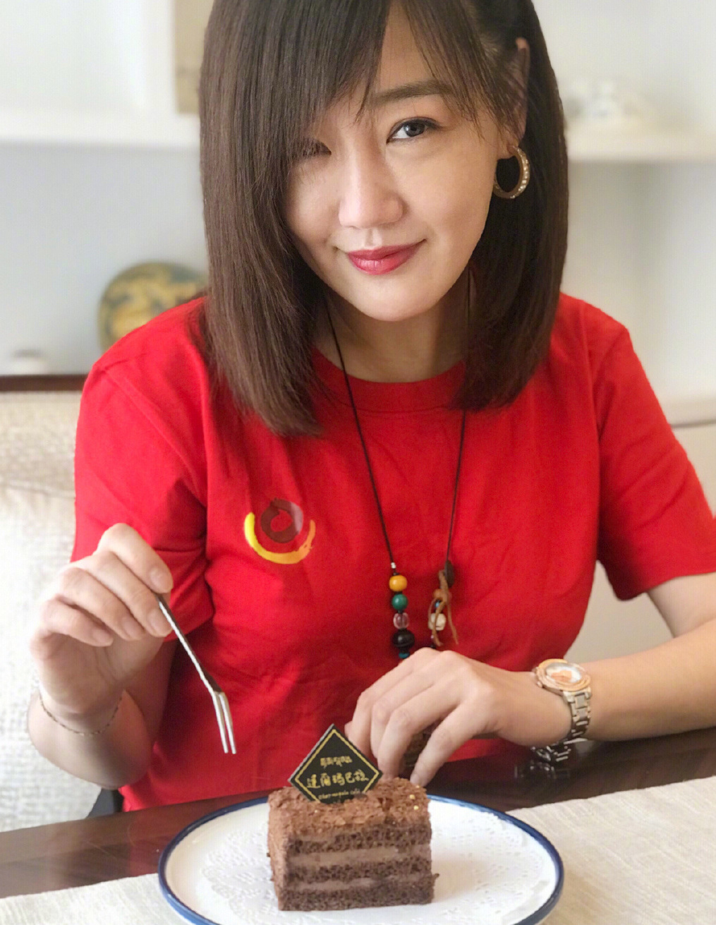 胡歌前女友薛佳凝近照曝光40岁仍如少女