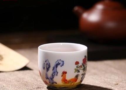 从古至今,鸡缸杯纹饰的变化,你更喜欢哪一种?|鸡缸杯|皇帝|平民_新浪新闻