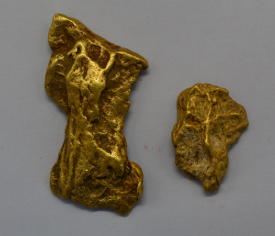 天然罕见狗头金一组