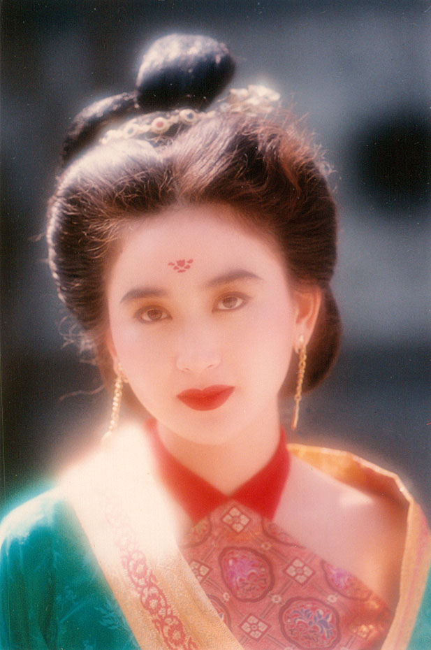 那些年的温碧霞,罕见生活老照片,无数影迷心中的女神