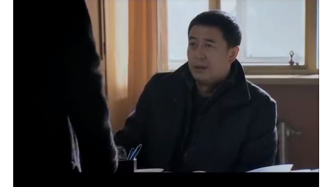 你是我兄弟:英子正分配任务,马学军一回来直接扭头走掉