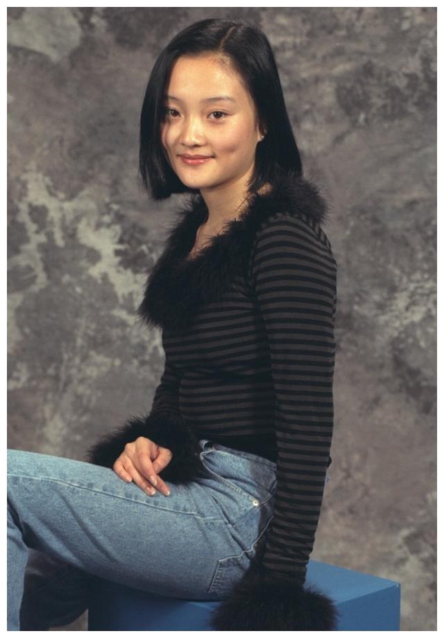 李小璐20年前未成名照片,终于知道甜馨长得像谁了