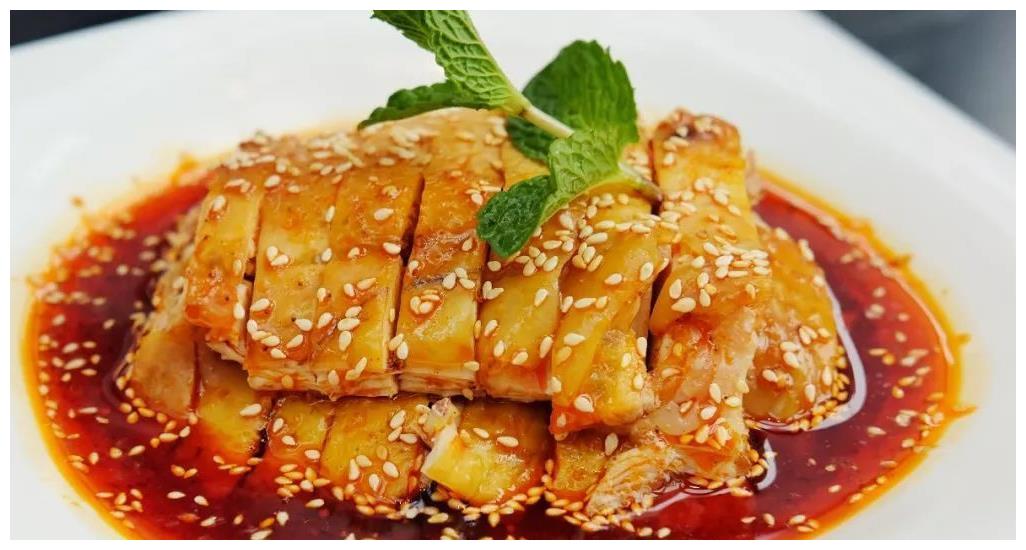 教你做鱼香茄子,红油鸡块,做出来比饭店的还好吃,做法非常简单